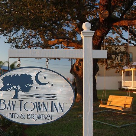 Bay Town Inn Бей-Сент-Луис Экстерьер фото
